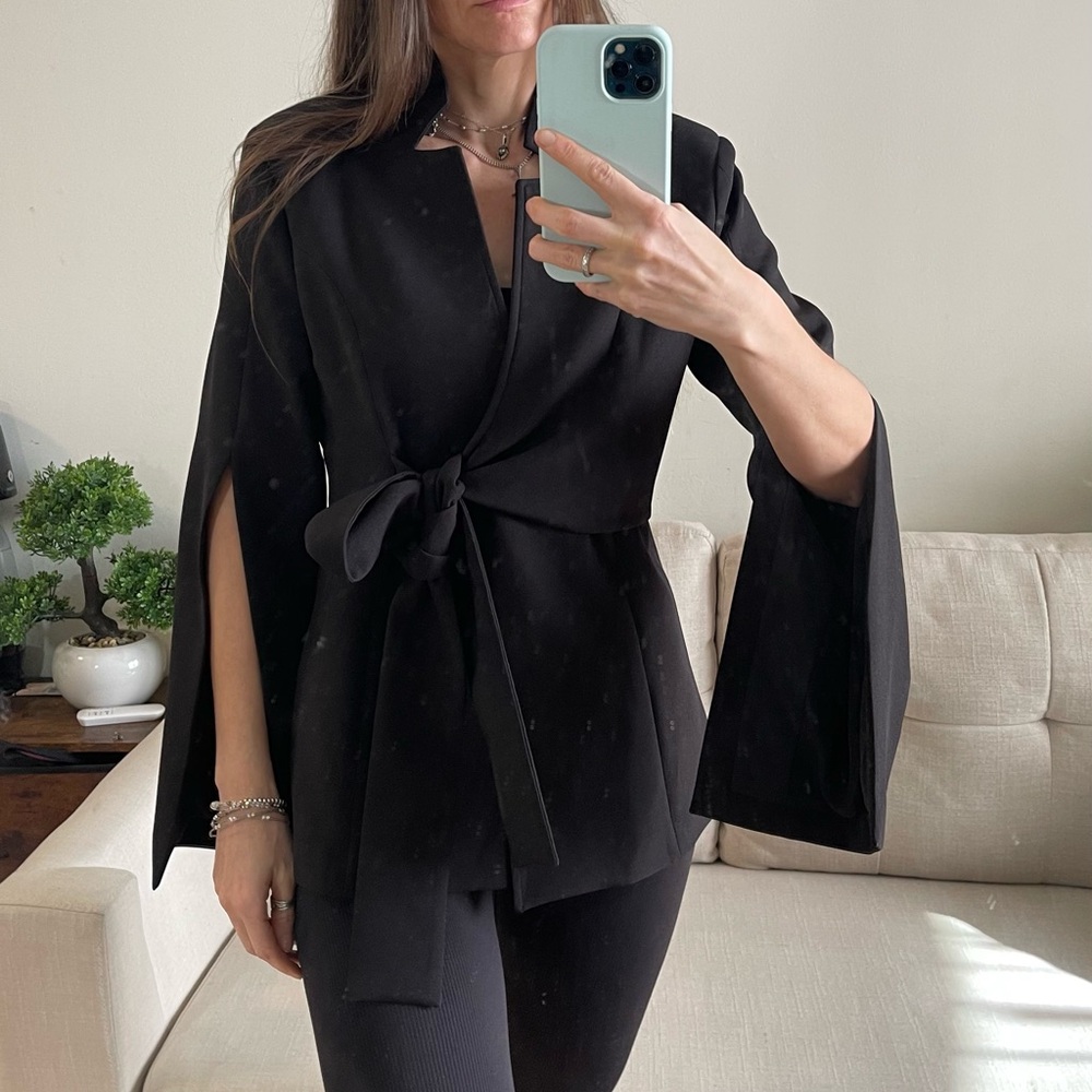 Gracia Lace Contrast Jacket – Black – Size M – New